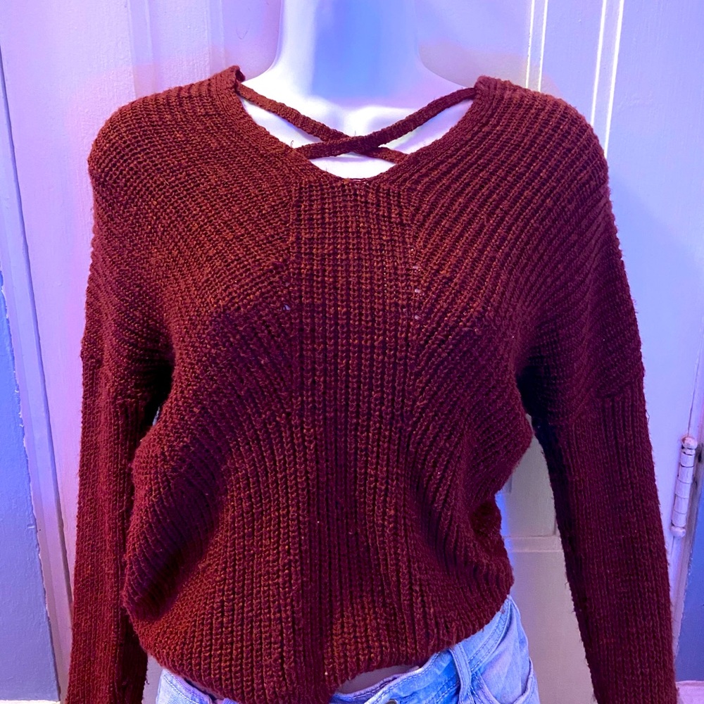 Maroon sweater